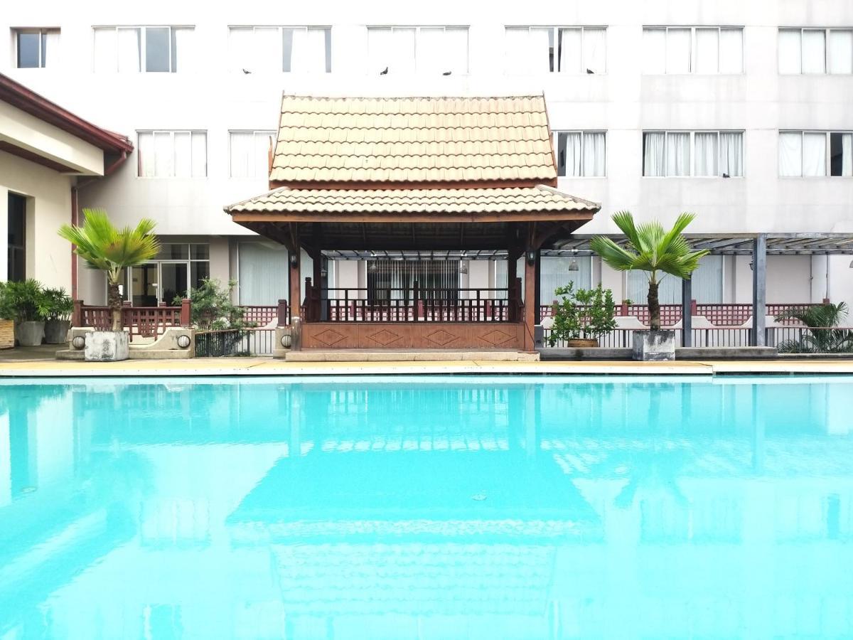 Songphanburi Hotel Suphan Buri Exterior foto